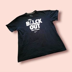 ✨️HP✨️Nike | LIMITED EDITION | Men's Kobe Bryant "Black Out" Tee (SIZE XL)